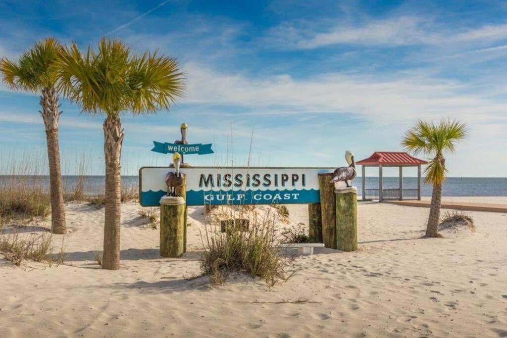 4/3 Home Centrally Located, Beach, Casino, Airport, Dining, Golfing, Shopping, Entertainment Gulfport Zewnętrze zdjęcie